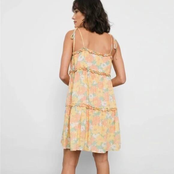 NWT Rails Caralyn Daisy Meadow Floral Yellow Tier Mini Dress Size Small - Picture 3 of 8